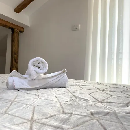 Apartment Noah's Attic - In Korce