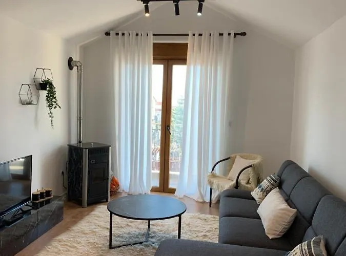 Noah's Attic - In * Korce