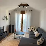 Noah's Attic - In * Korce